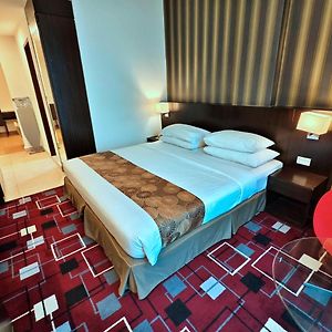 SSL Traders Hotel